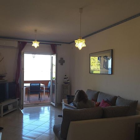 Beach Home Noemie Vir Exterior photo